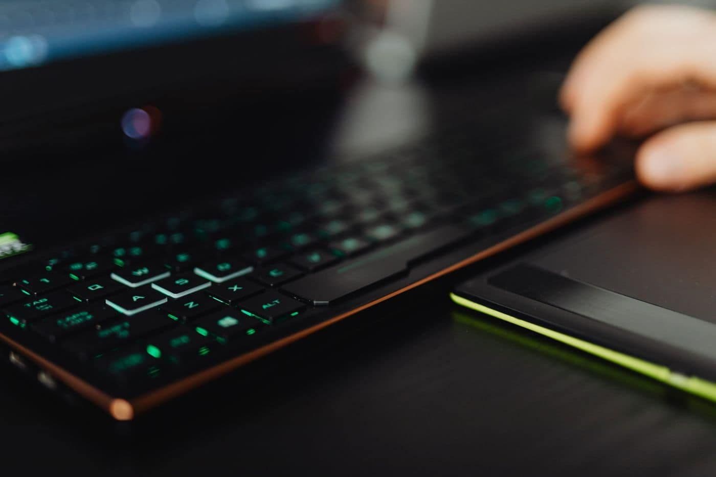 5 dấu hiệu laptop của bạn cần được vệ sinh ngay