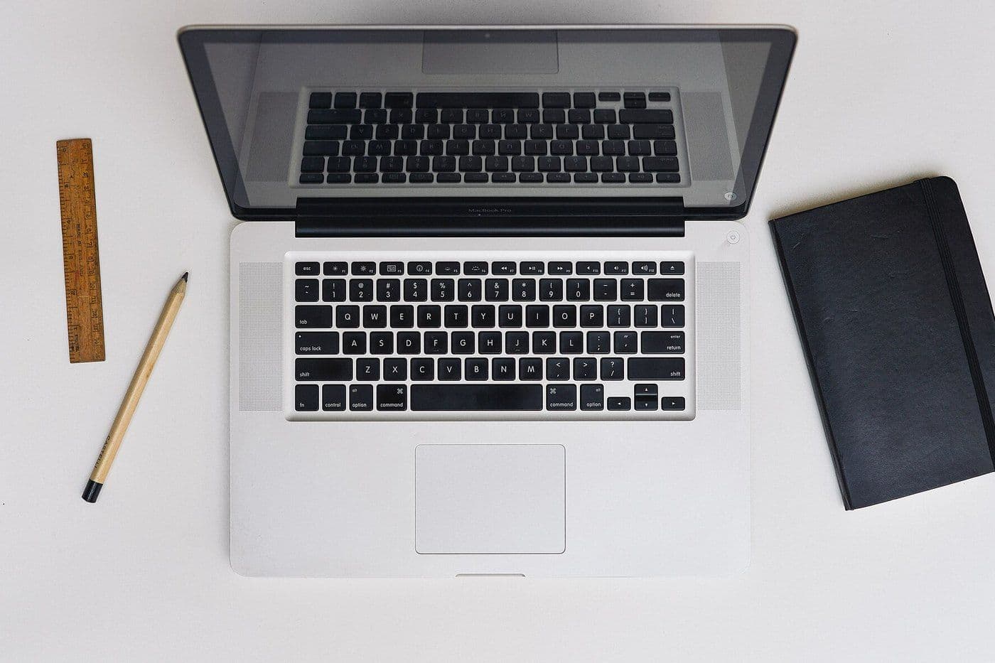 Macbook chạy chậm, bị giật lag: nguyên nhân và cách tăng tốc